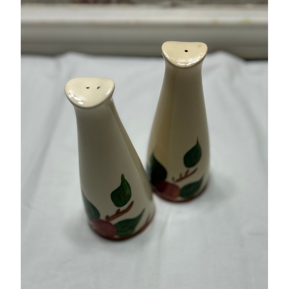 Vintage Franciscan Apple Salt and Pepper Shakers Made in England Ceramic 6.5"
